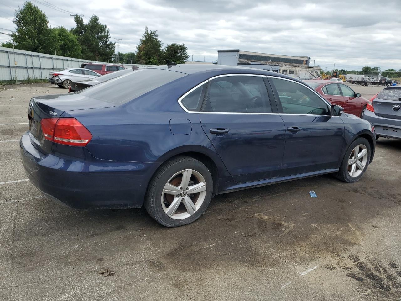 2014 Volkswagen Passat Se vin: 1VWBT7A34EC112840