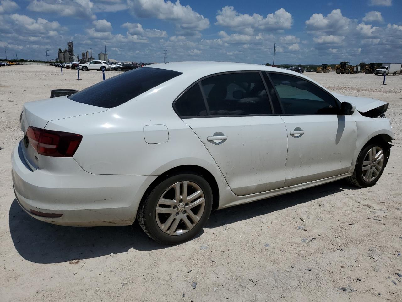 2018 Volkswagen Jetta S vin: 3VW2B7AJ0JM260641