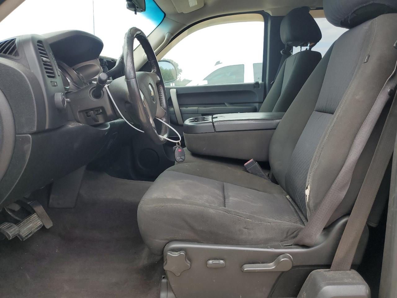 1GCSCSE0XAZ258415 2010 Chevrolet Silverado C1500 Lt