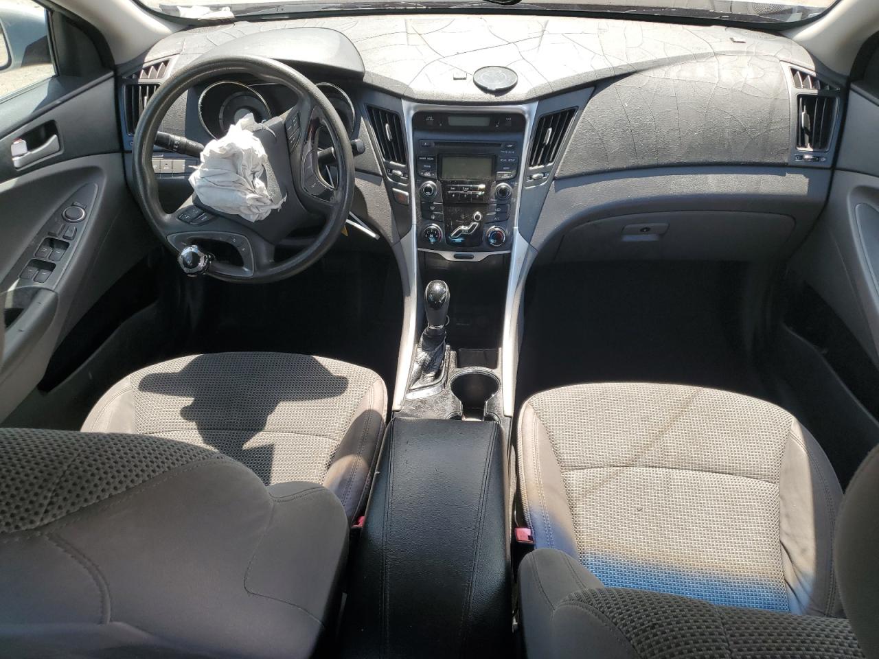 5NPEB4ACXCH381556 2012 Hyundai Sonata Gls