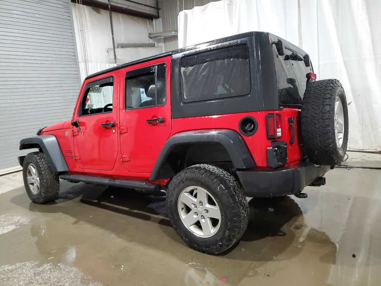 1C4BJWDG2JL889626 2018 Jeep Wrangler Unlimited Sport