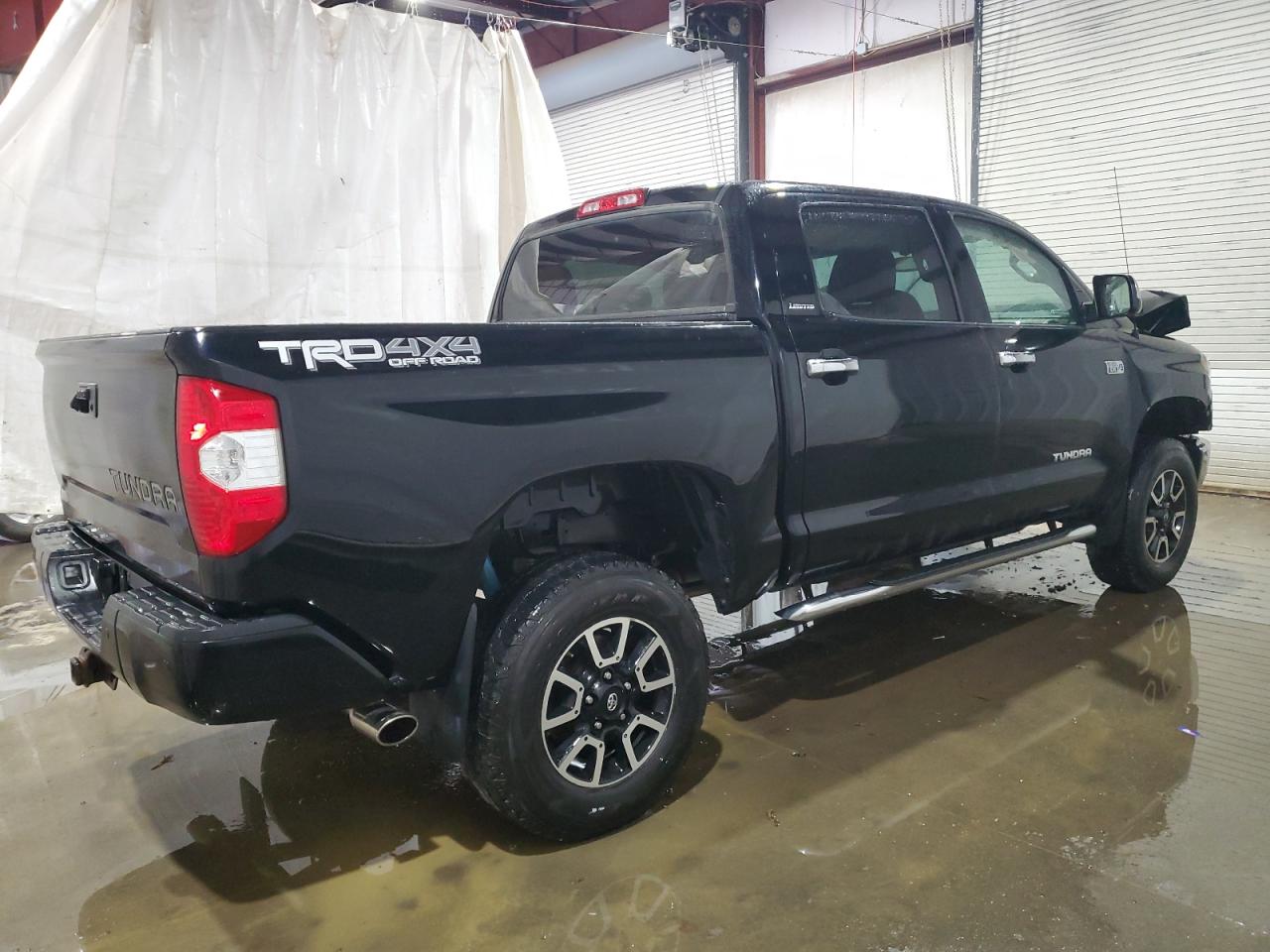 2018 Toyota Tundra Crewmax Limited vin: 5TFHY5F17JX679265