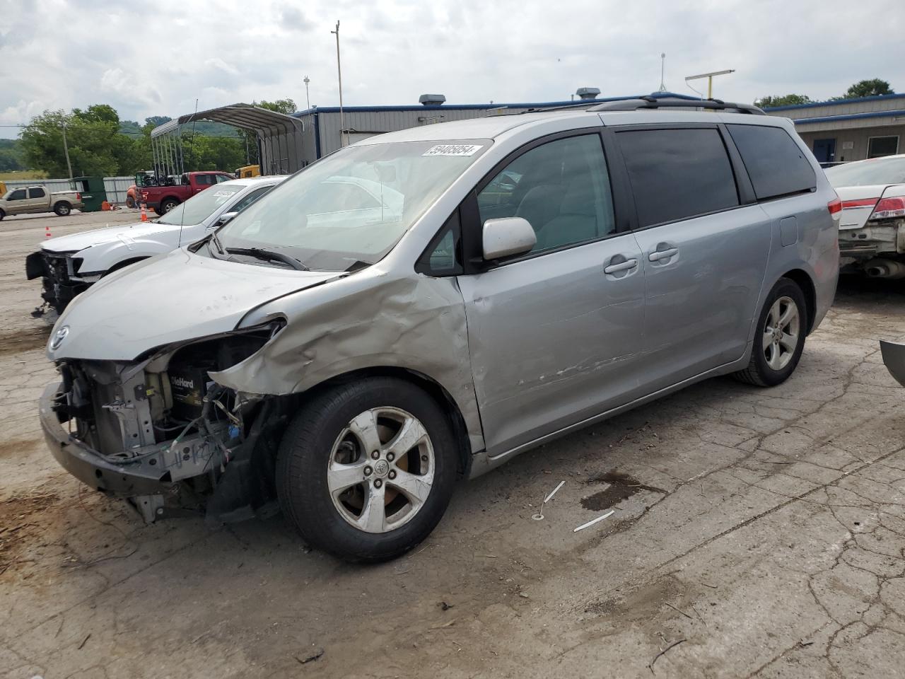 Lot #2650041130 2013 TOYOTA SIENNA LE