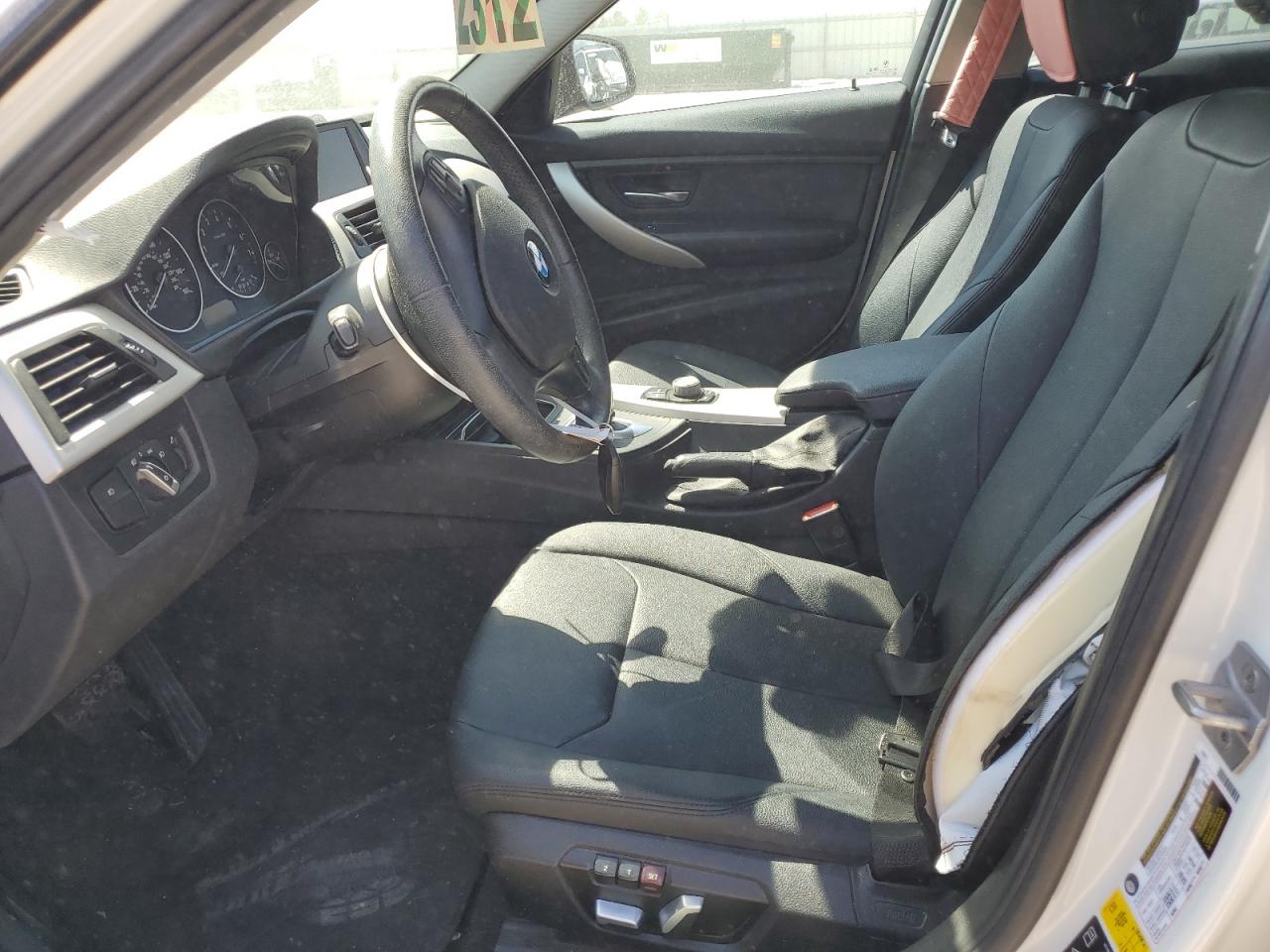 WBA8E5G3XHNU43480 2017 BMW 320 Xi