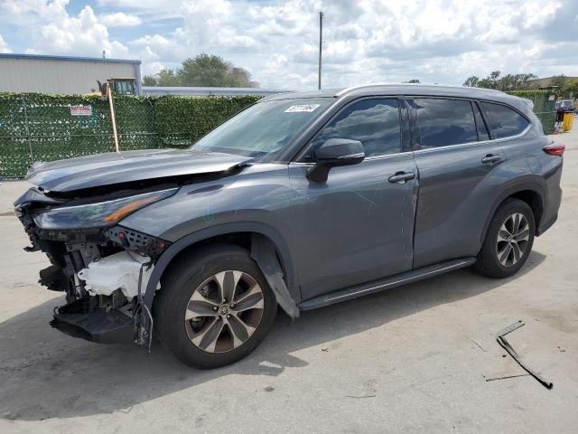 2022 Toyota Highlander Xle VIN: 5TDHZRAH9NS556779 Lot: 57711964