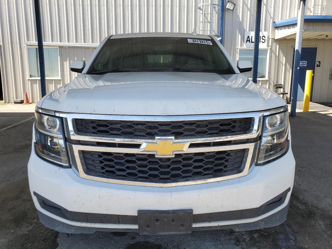 1GNSKHKC8JR215896 2018 Chevrolet Suburban K1500 Lt