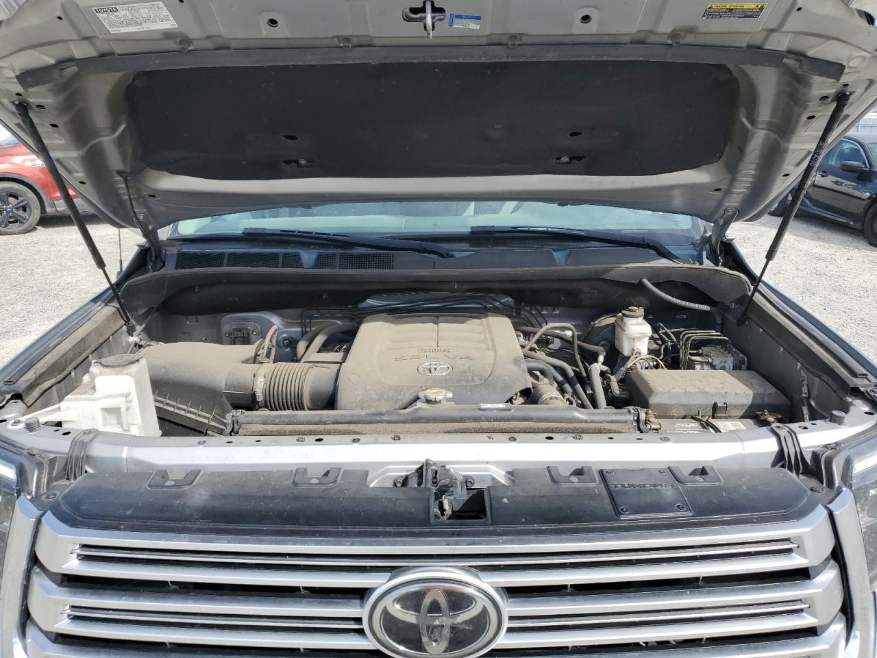 5TFHY5F1XKX811890 2019 Toyota Tundra Crewmax Limited