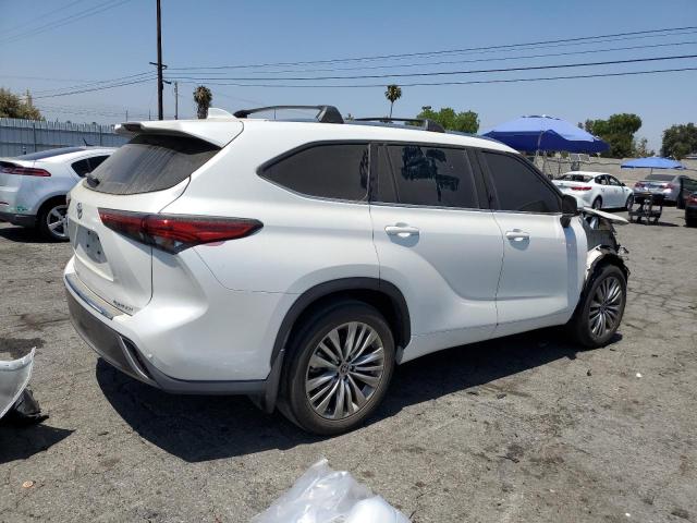 VIN 5TDFZRAH4NS127153 2022 Toyota Highlander, Platinum no.3