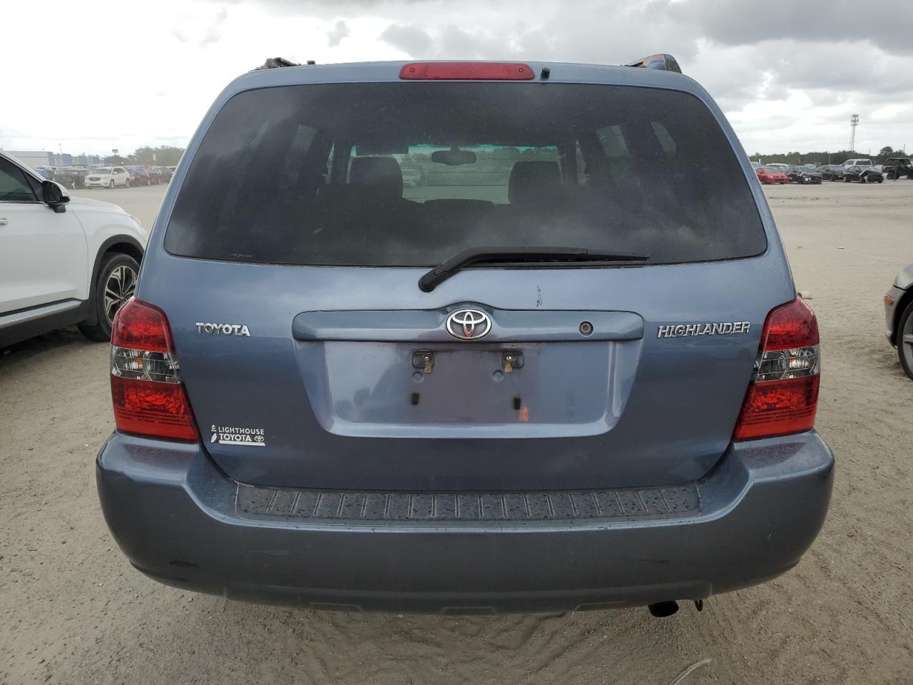 JTEDD21A950112002 2005 Toyota Highlander