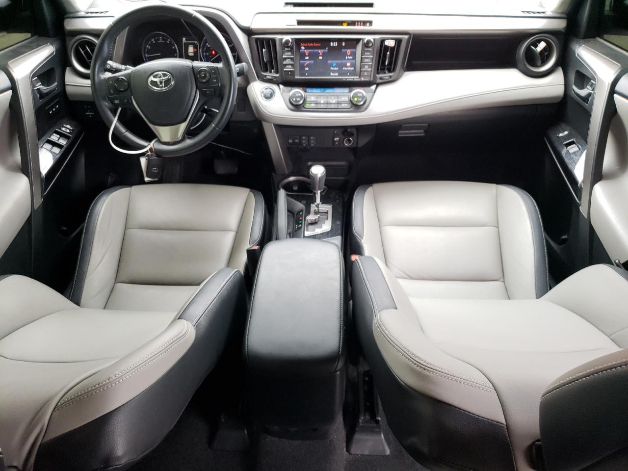 JTMYFREV1HJ144348 2017 Toyota Rav4 Limited