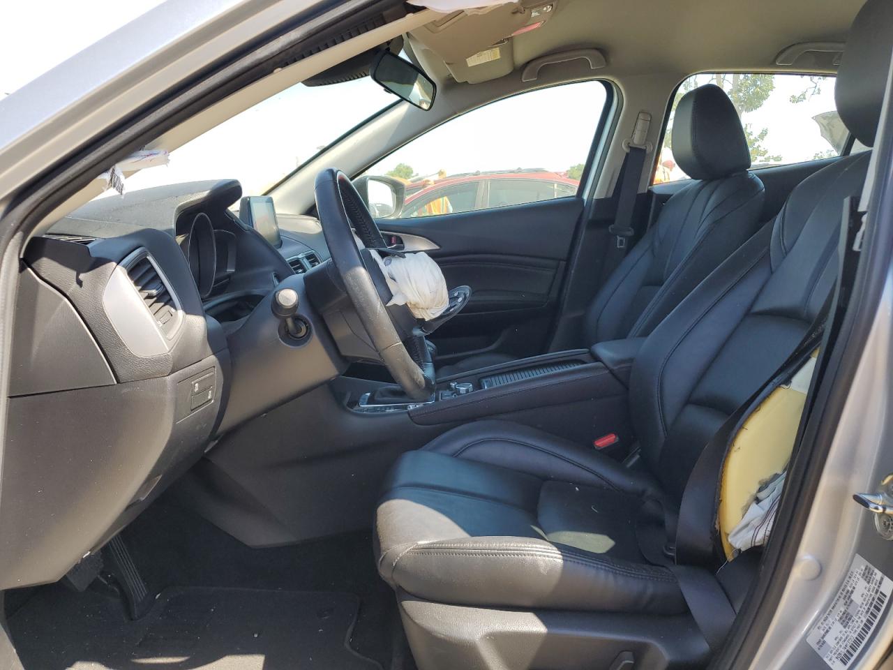 2017 Mazda 3 Touring vin: 3MZBN1L74HM137313