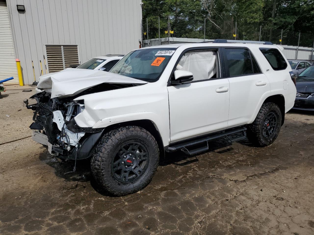 2024 Toyota 4Runner Sr5 vin: JTEFU5JR8R5306917