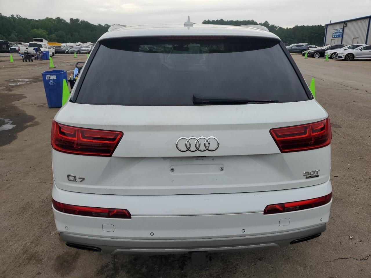 WA1LAAF71HD035407 2017 Audi Q7 Premium Plus