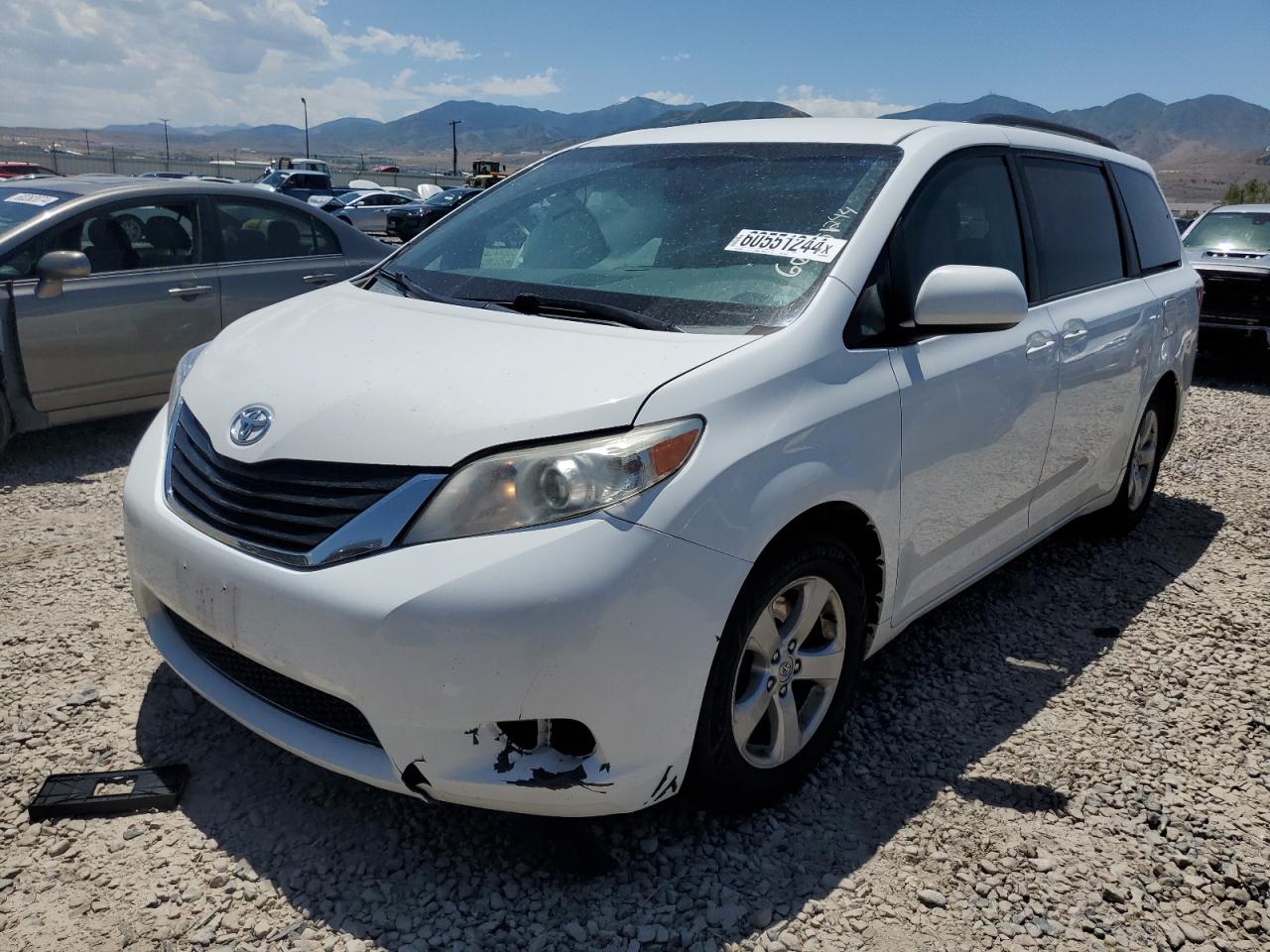 2015 Toyota Sienna Le vin: 5TDKK3DC1FS529312