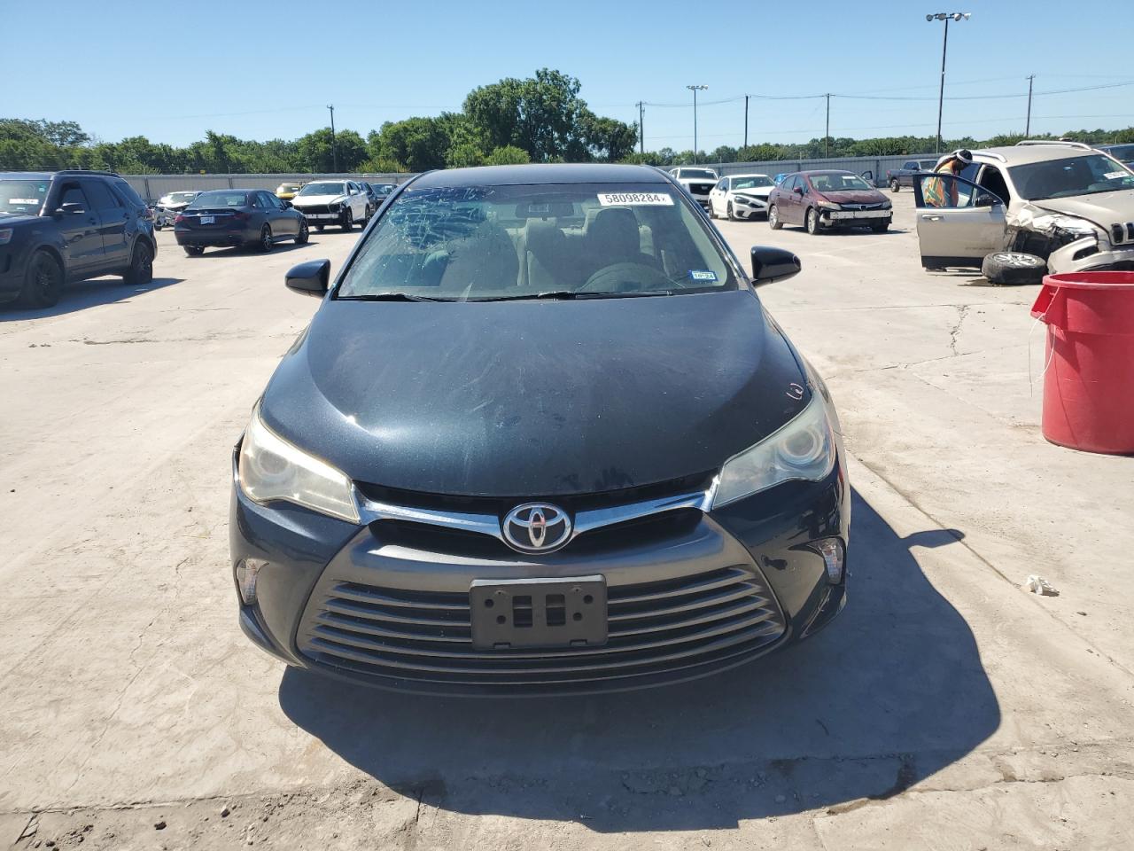 2016 Toyota Camry Le vin: 4T4BF1FK9GR533166