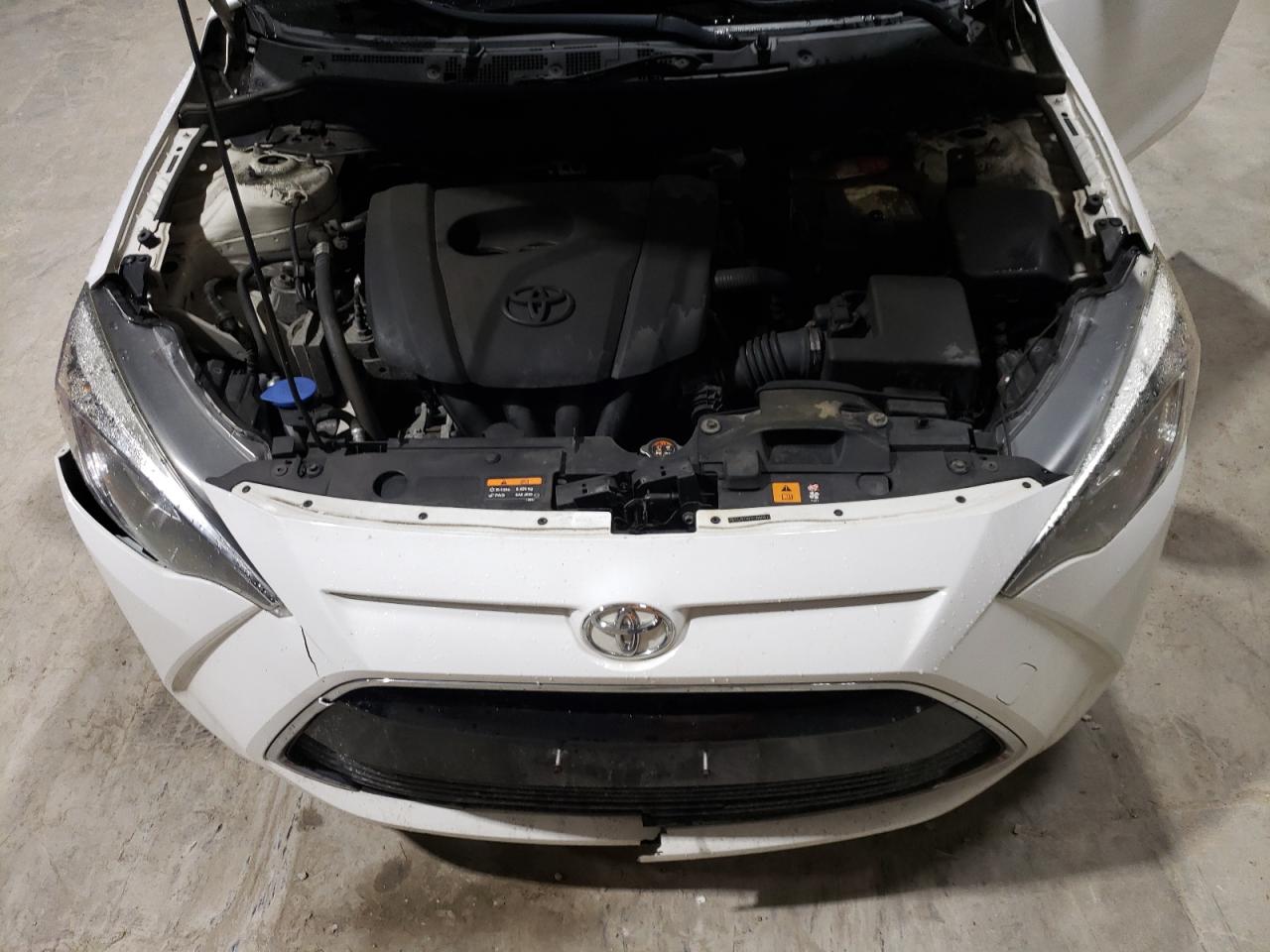 3MYDLBYV5HY189087 2017 Toyota Yaris Ia