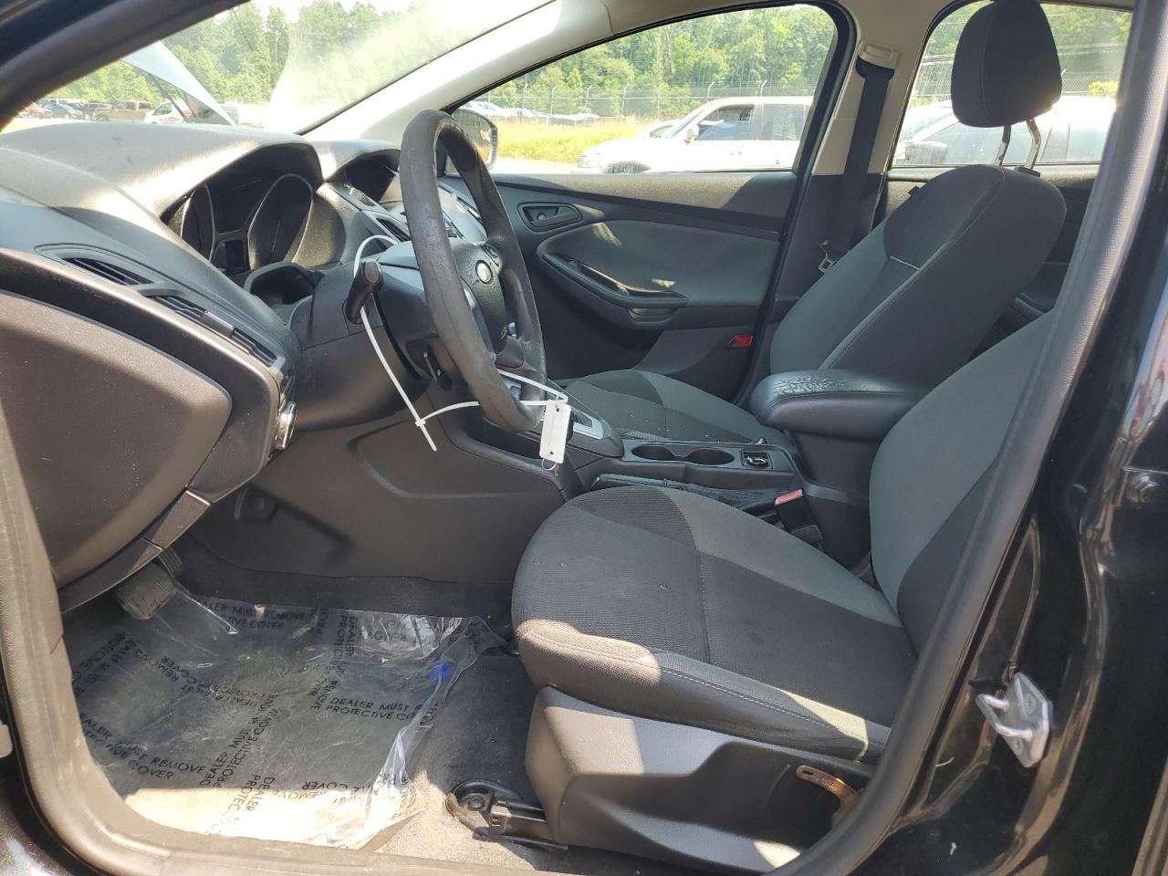 1FAHP3F24CL157693 2012 Ford Focus Se