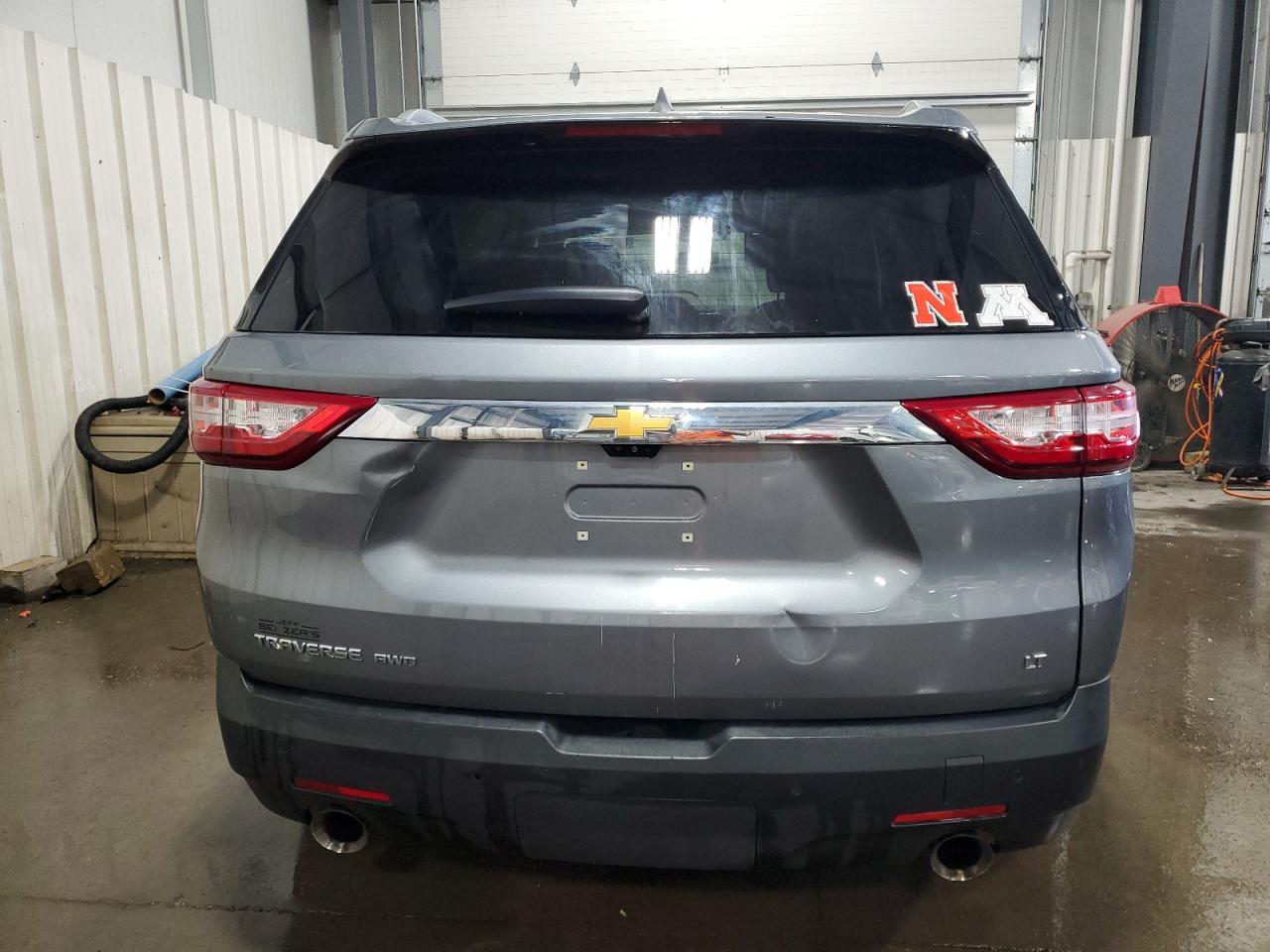 1GNEVHKW5JJ283263 2018 Chevrolet Traverse Lt