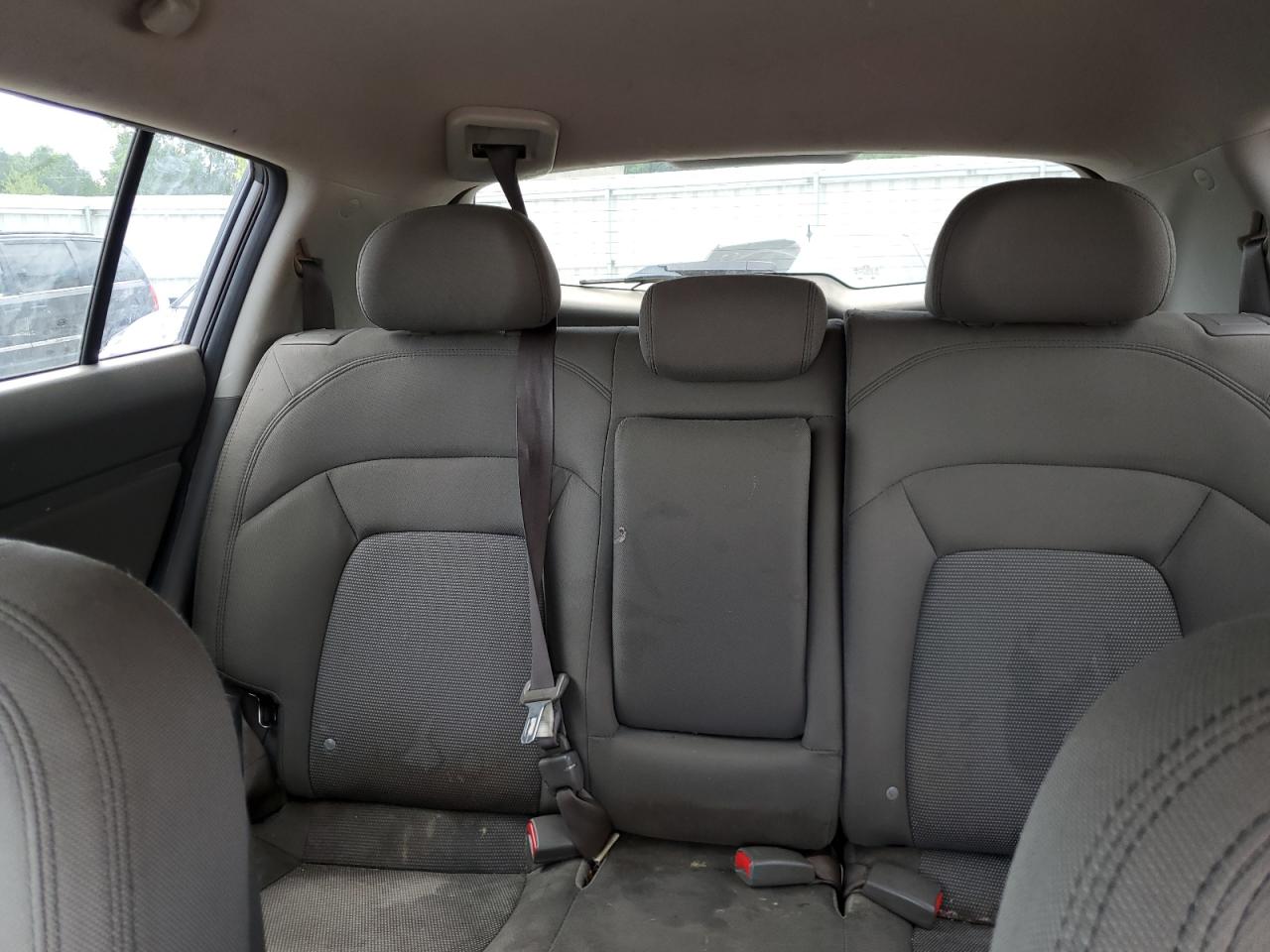 KNDPBCAC8F7757800 2015 Kia Sportage Lx