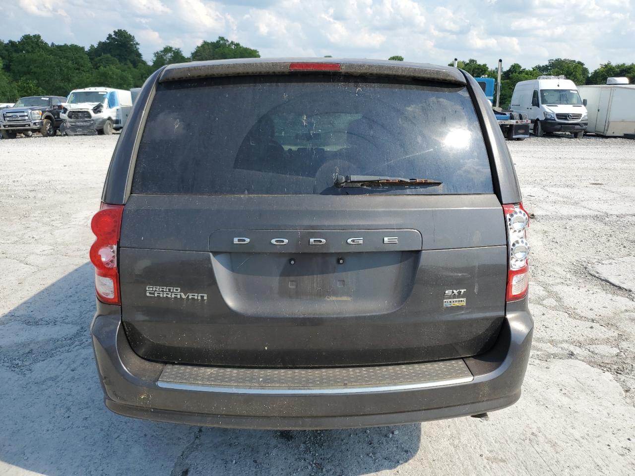 2C4RDGCG1FR548665 2015 Dodge Grand Caravan Sxt