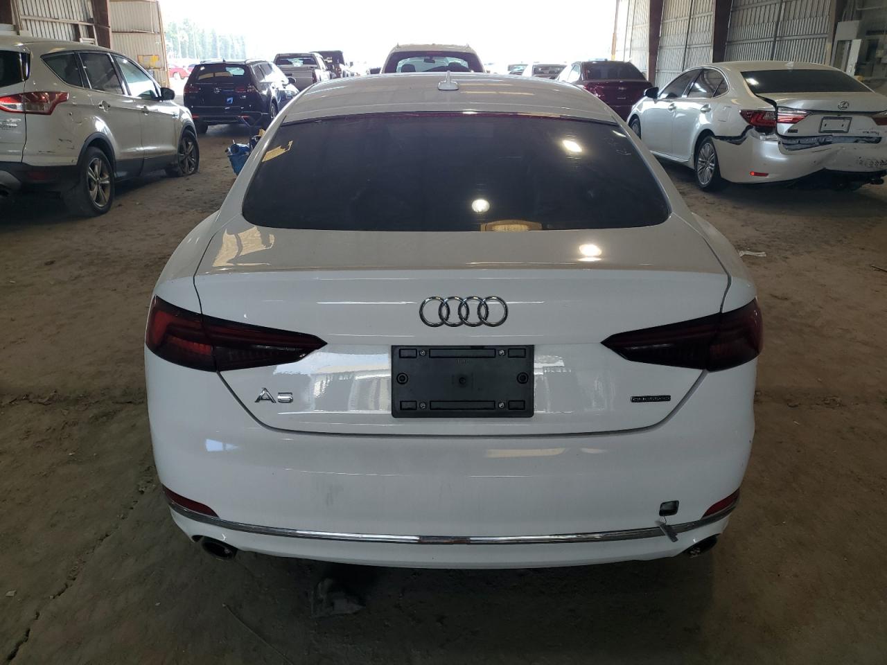 WAUANCF59KA060492 2019 Audi A5 Premium