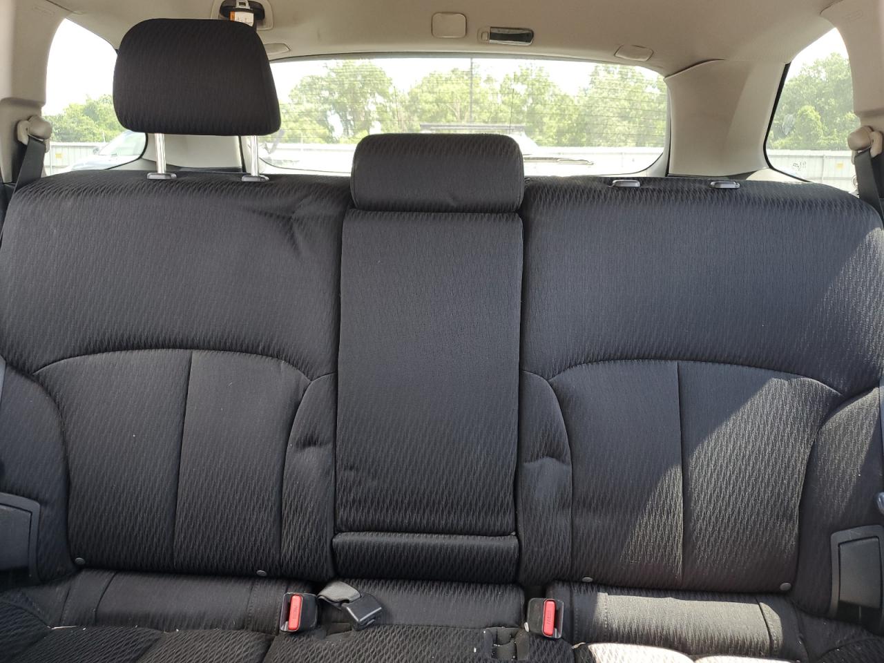 4S4BRBCC3A3325639 2010 Subaru Outback 2.5I Premium