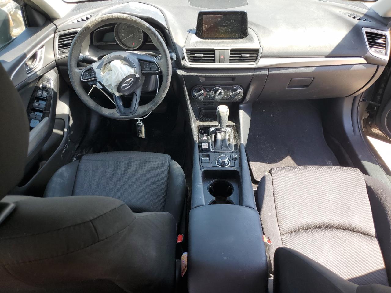 3MZBN1U70JM268887 2018 Mazda 3 Sport