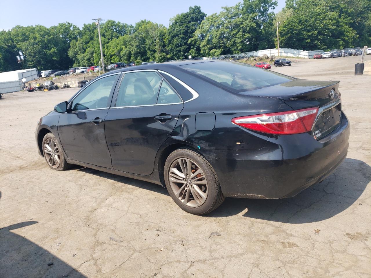 2017 Toyota Camry Le vin: 4T1BF1FK2HU345407