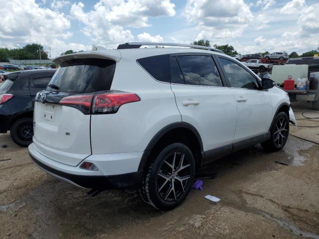 VIN JTMNFREVXHJ718142 2017 Toyota RAV4, SE no.3