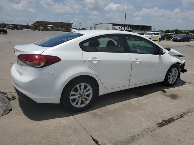 VIN 3KPFL4A73JE256209 2018 KIA Forte, LX no.3