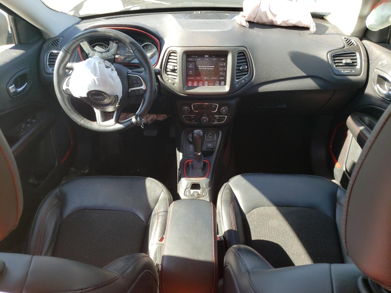 3C4NJDDB9JT483983 2018 Jeep Compass Trailhawk