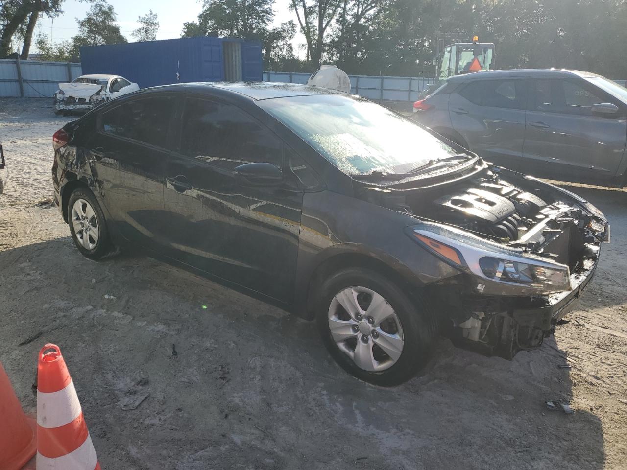 3KPFK4A70HE014300 2017 Kia Forte Lx