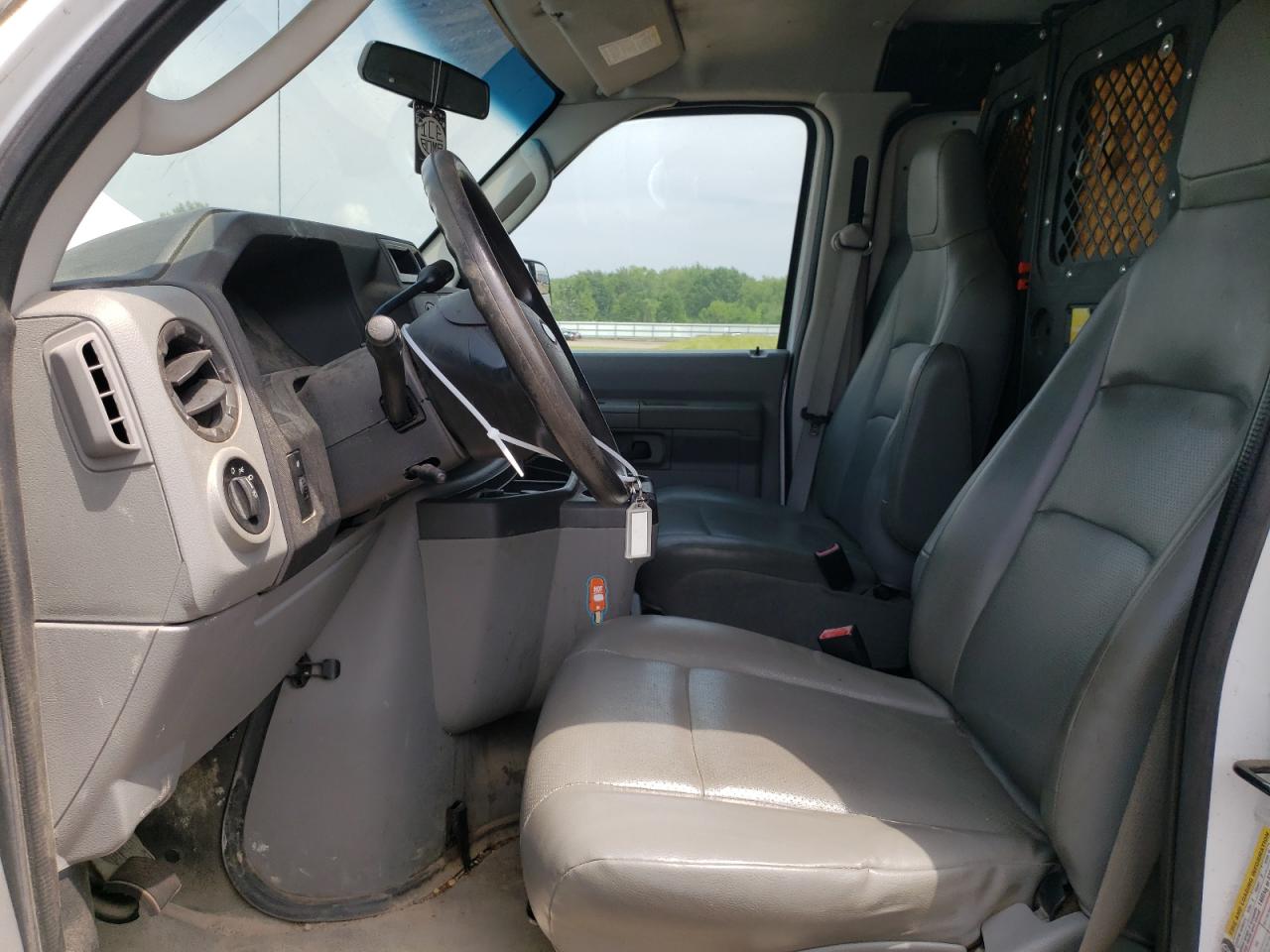 1FTNE2EW1DDB37334 2013 Ford Econoline E250 Van