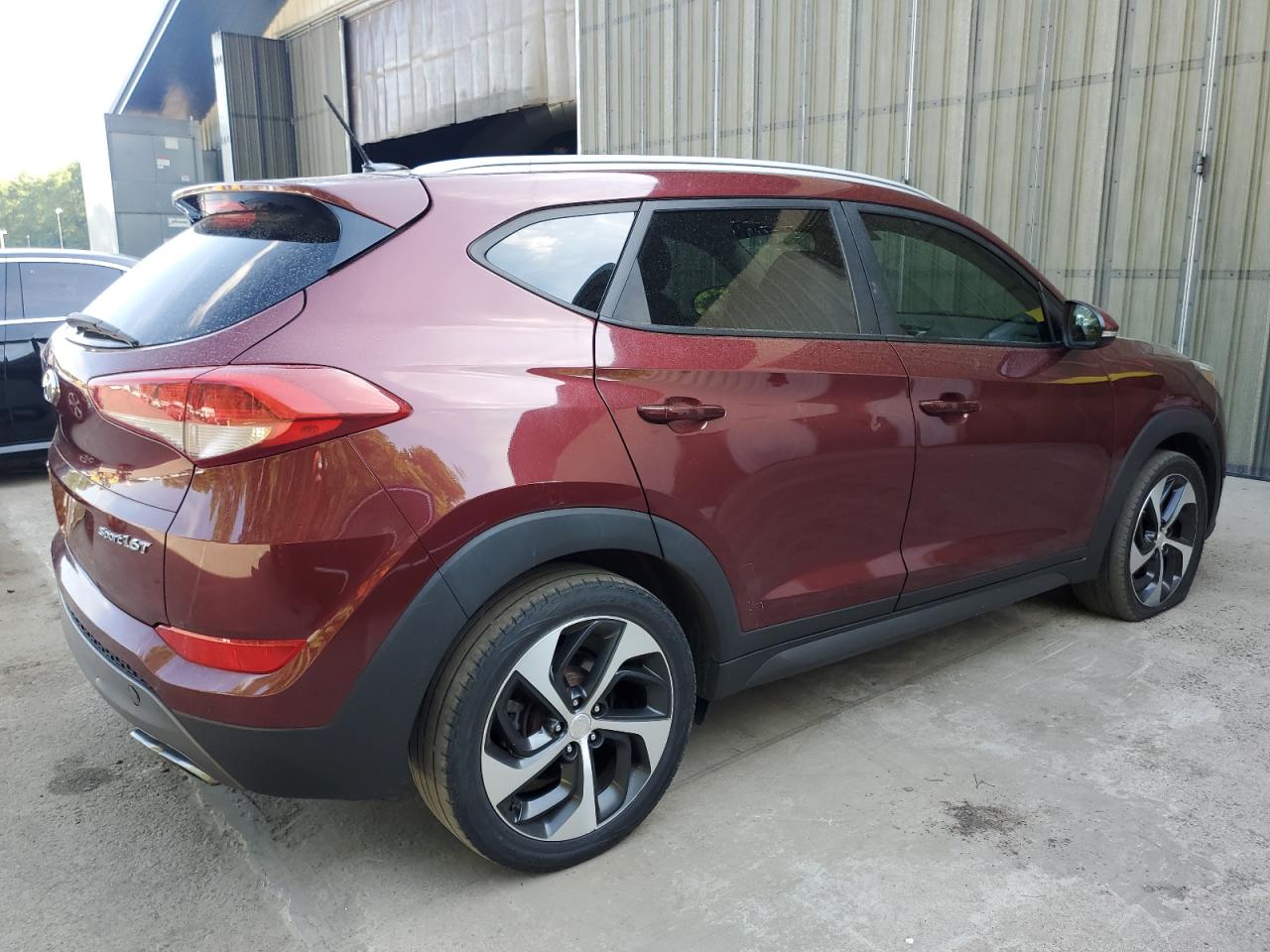 KM8J33A26GU051031 2016 Hyundai Tucson Limited