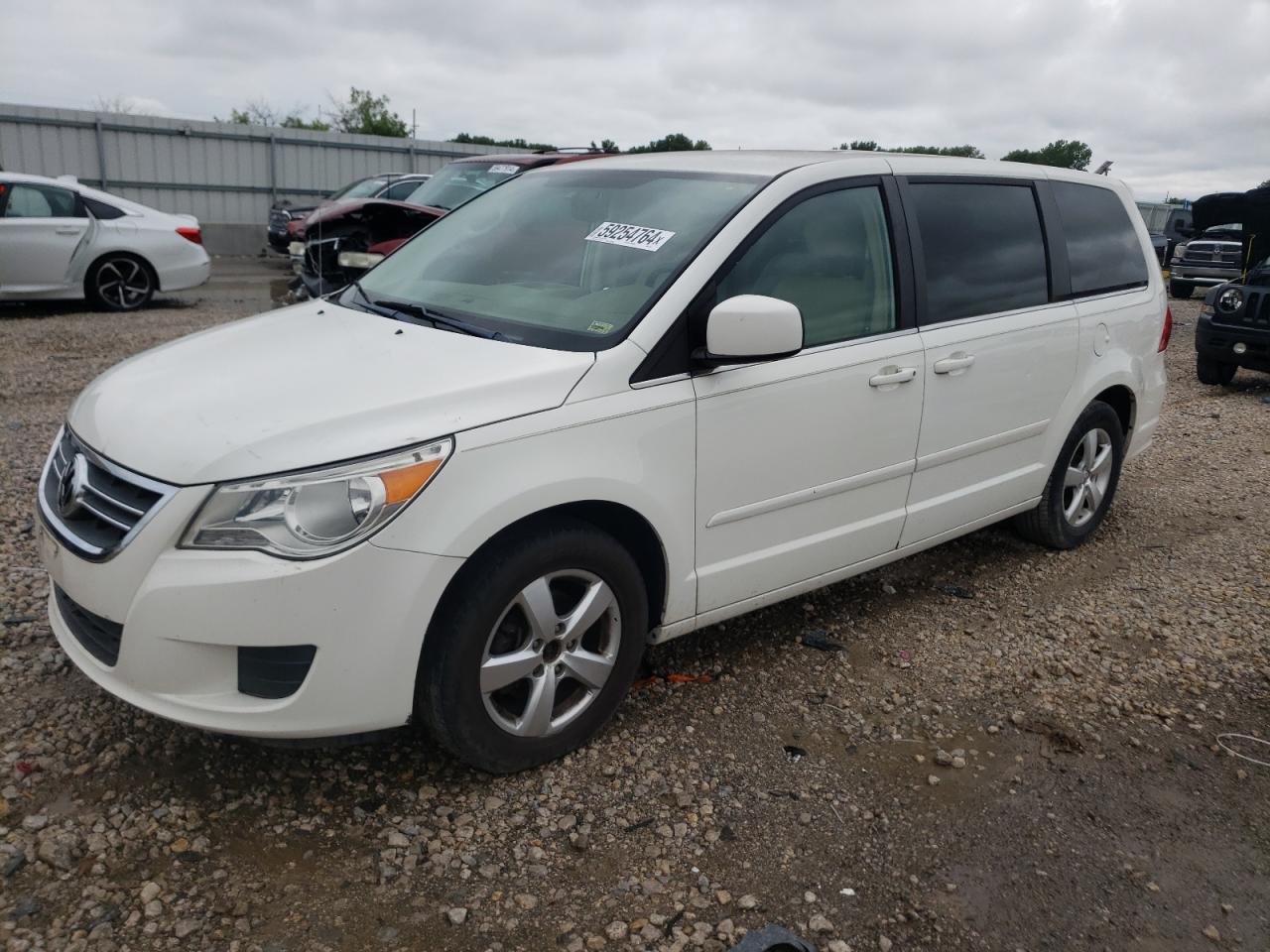 2V8HW54X49R549777 2009 Volkswagen Routan Sel