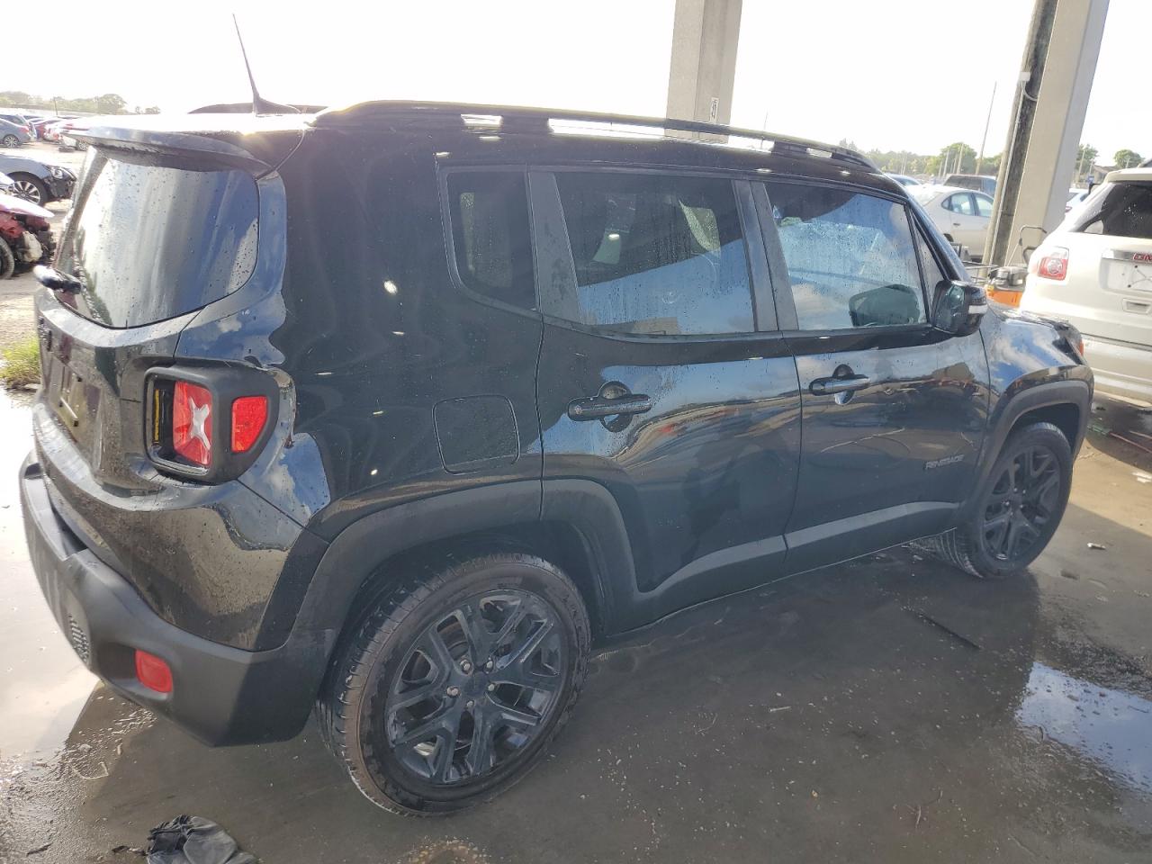 ZACNJABBXKPJ86356 2019 Jeep Renegade Latitude