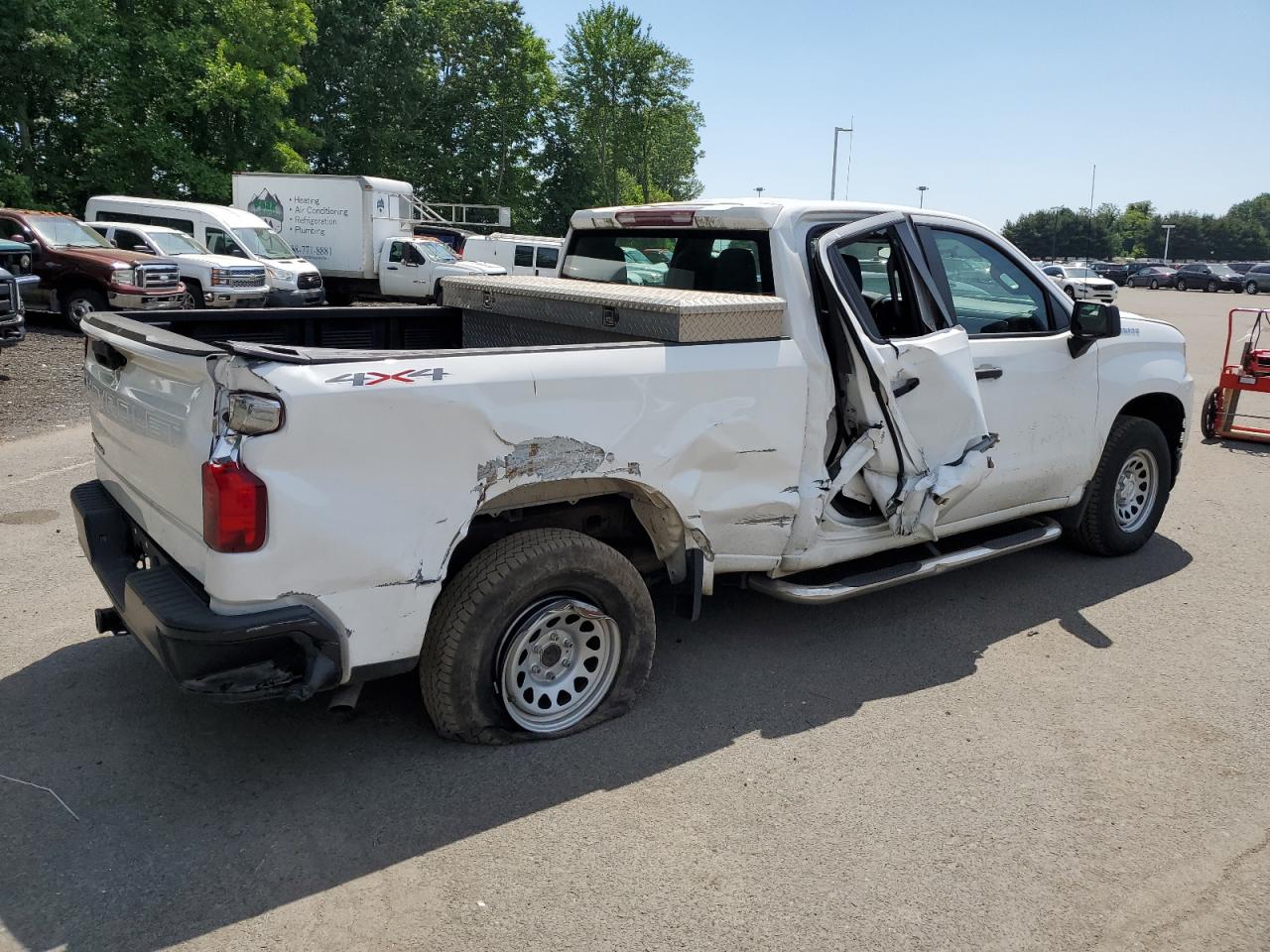 2020 Chevrolet Silverado K1500 vin: 1GCRYAEHXLZ316283