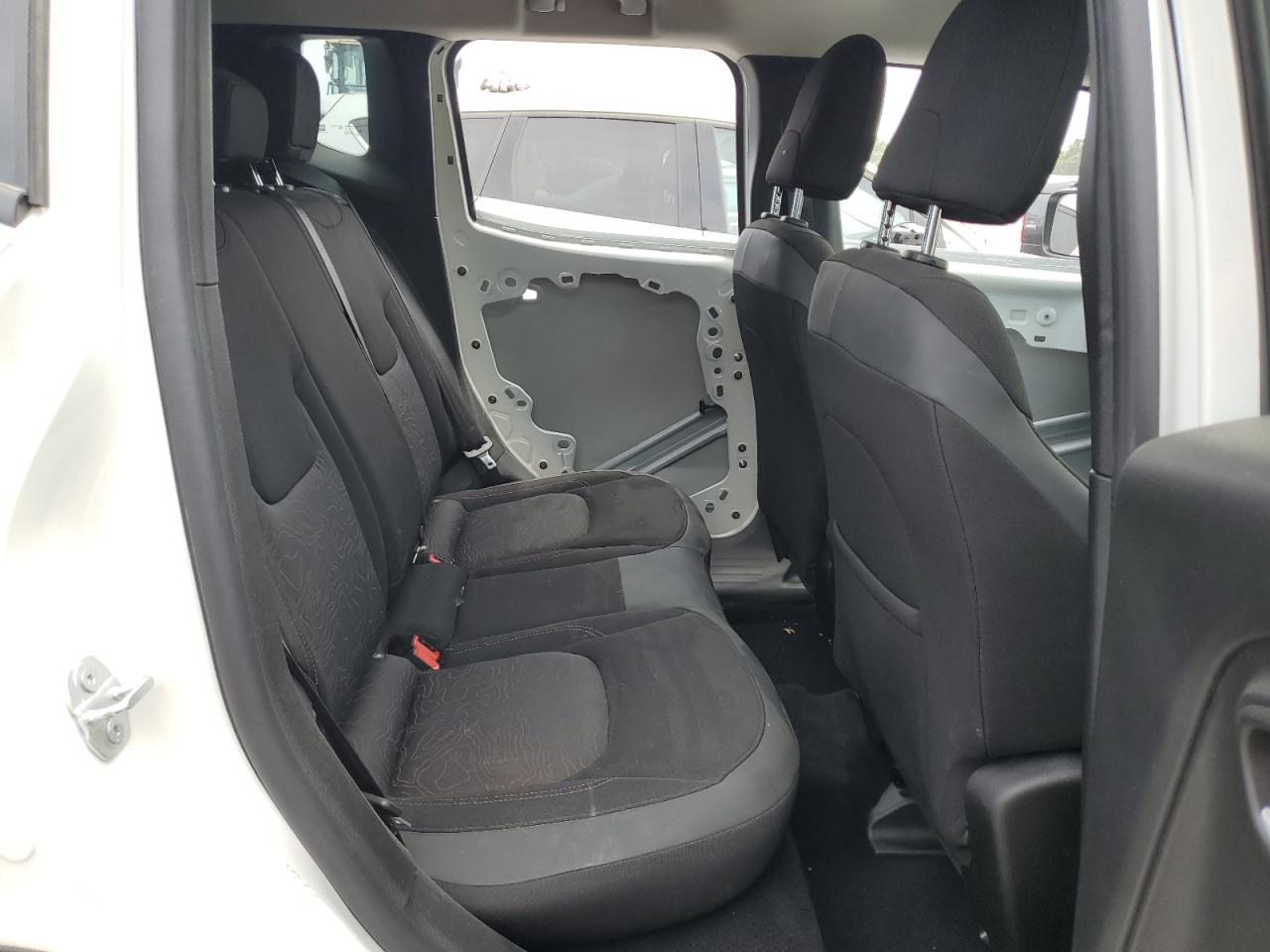 ZACNJDB19PPP38428 2023 Jeep Renegade Latitude