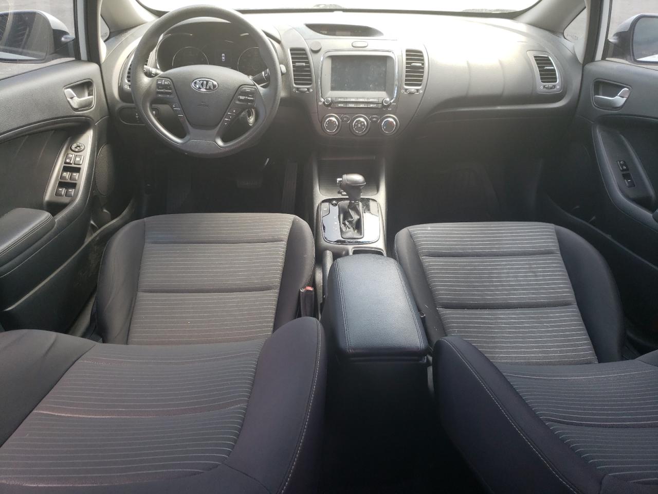 2018 Kia Forte Lx vin: 3KPFL4A76JE180193