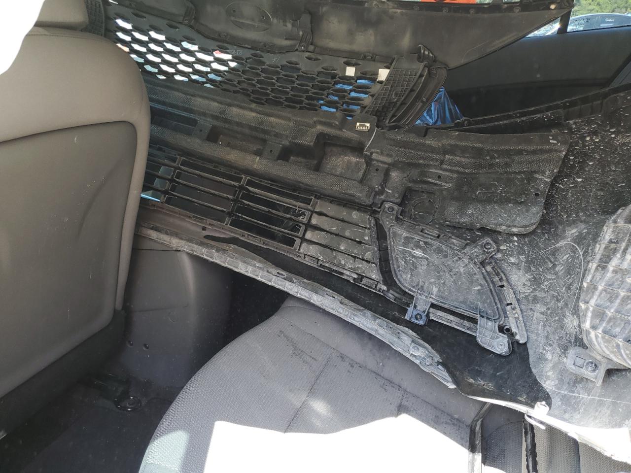 3KPFK4A7XJE284432 2018 Kia Forte Lx