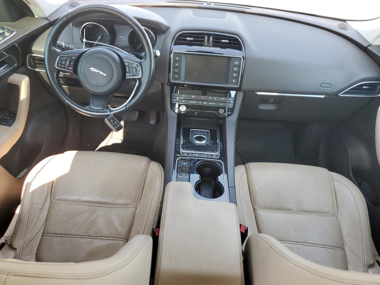 SADCK2BN3HA496367 2017 Jaguar F-Pace Prestige