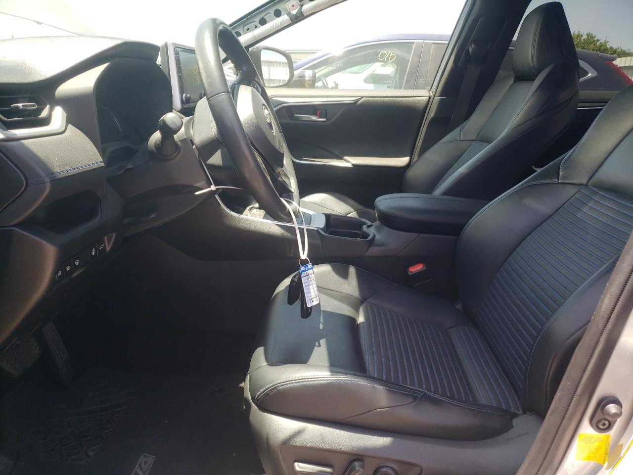 JTMEWRFV5LJ039158 2020 Toyota Rav4 Xse