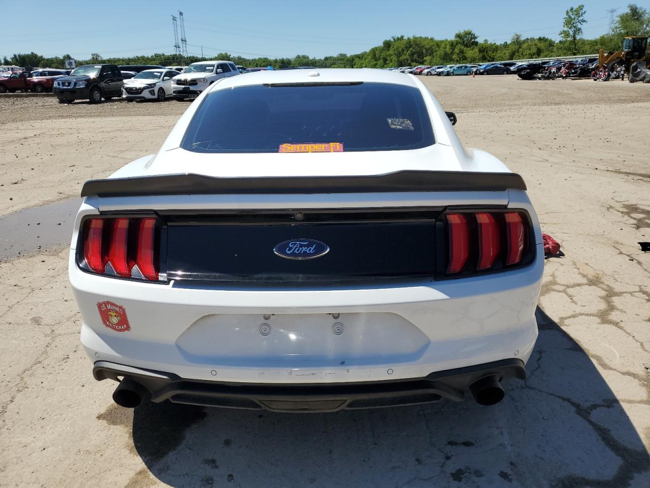 2018 Ford Mustang vin: 1FA6P8TH8J5118183