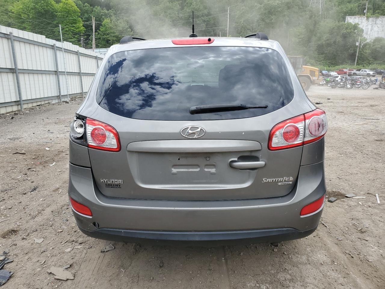 5XYZGDAB3BG065609 2011 Hyundai Santa Fe Gls