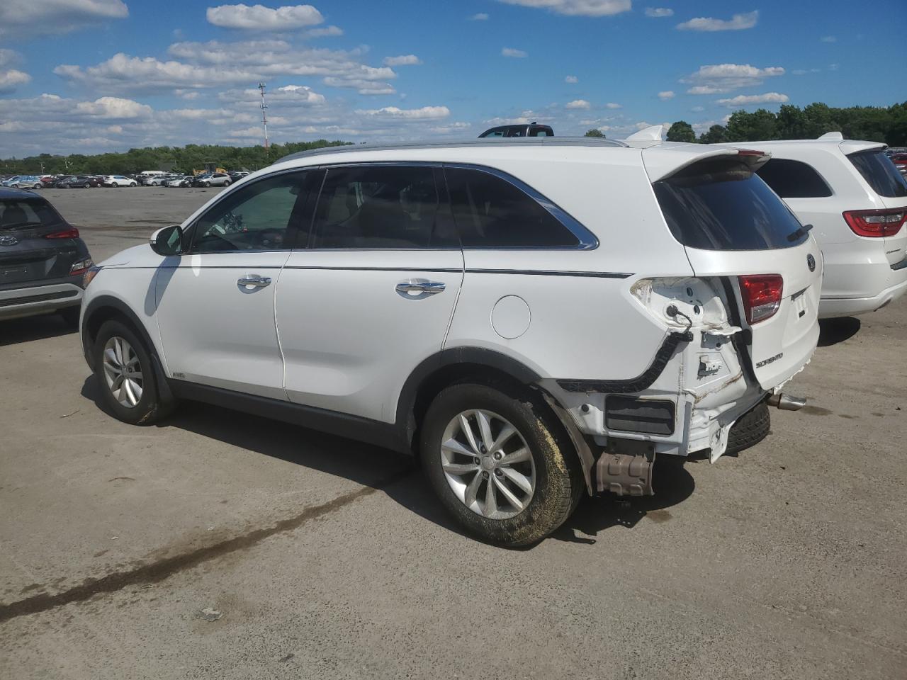 5XYPGDA35JG415367 2018 Kia Sorento Lx