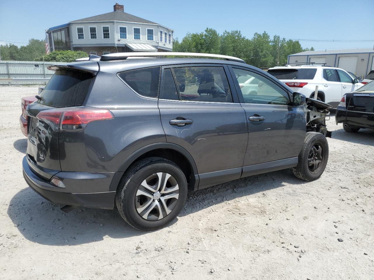 2016 Toyota Rav4 Le vin: JTMBFREV9GD189184