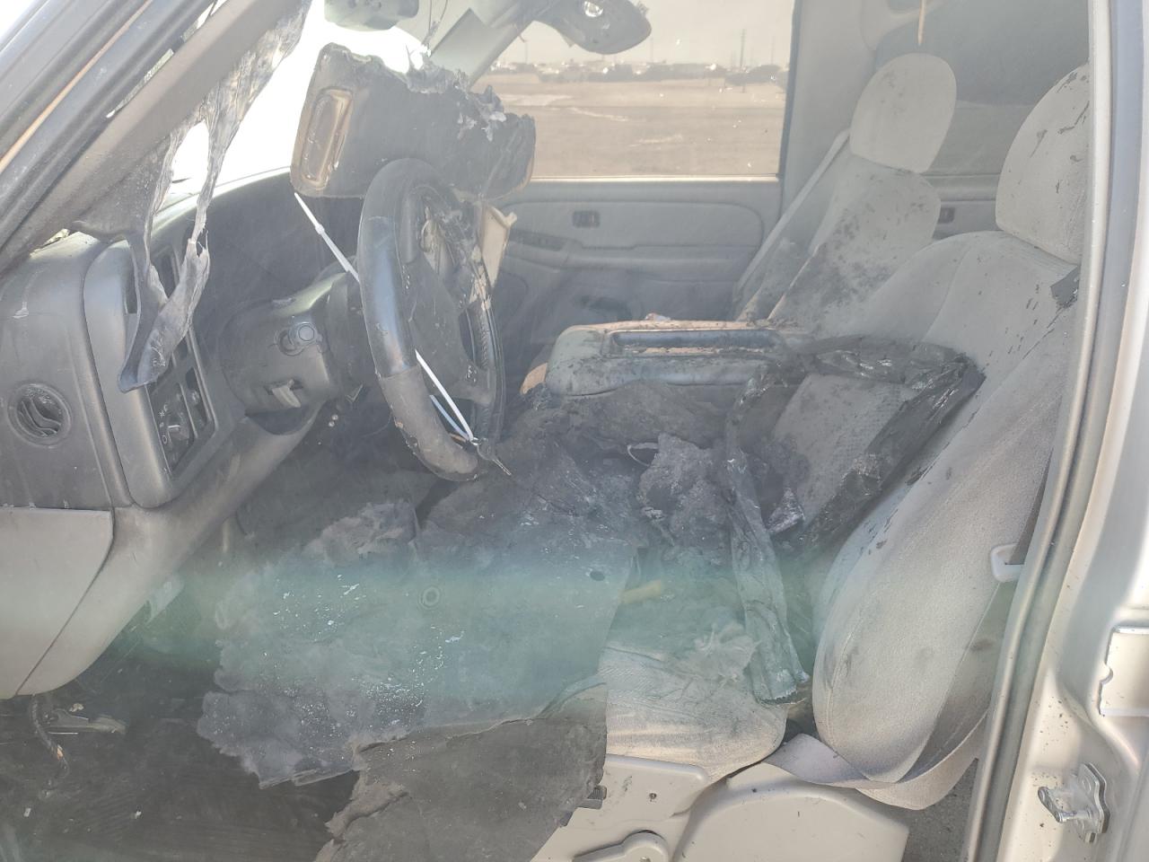 1GNEC13V25R235133 2005 Chevrolet Tahoe C1500