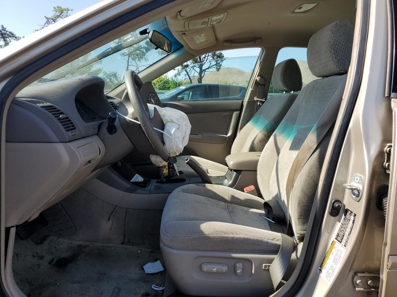 4T1BE32K24U355773 2004 Toyota Camry Le