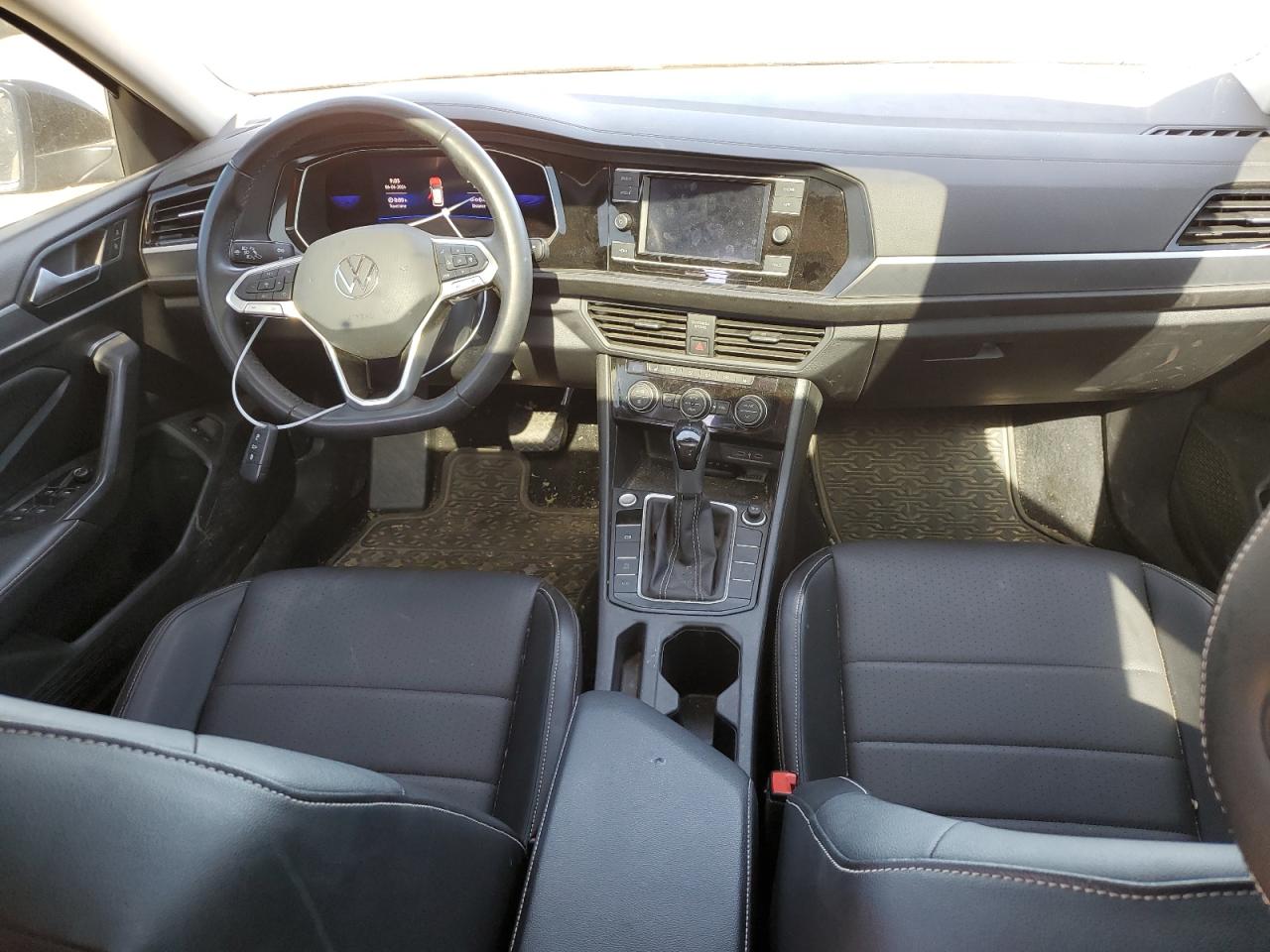 3VW7M7BU8NM031123 2022 Volkswagen Jetta Se