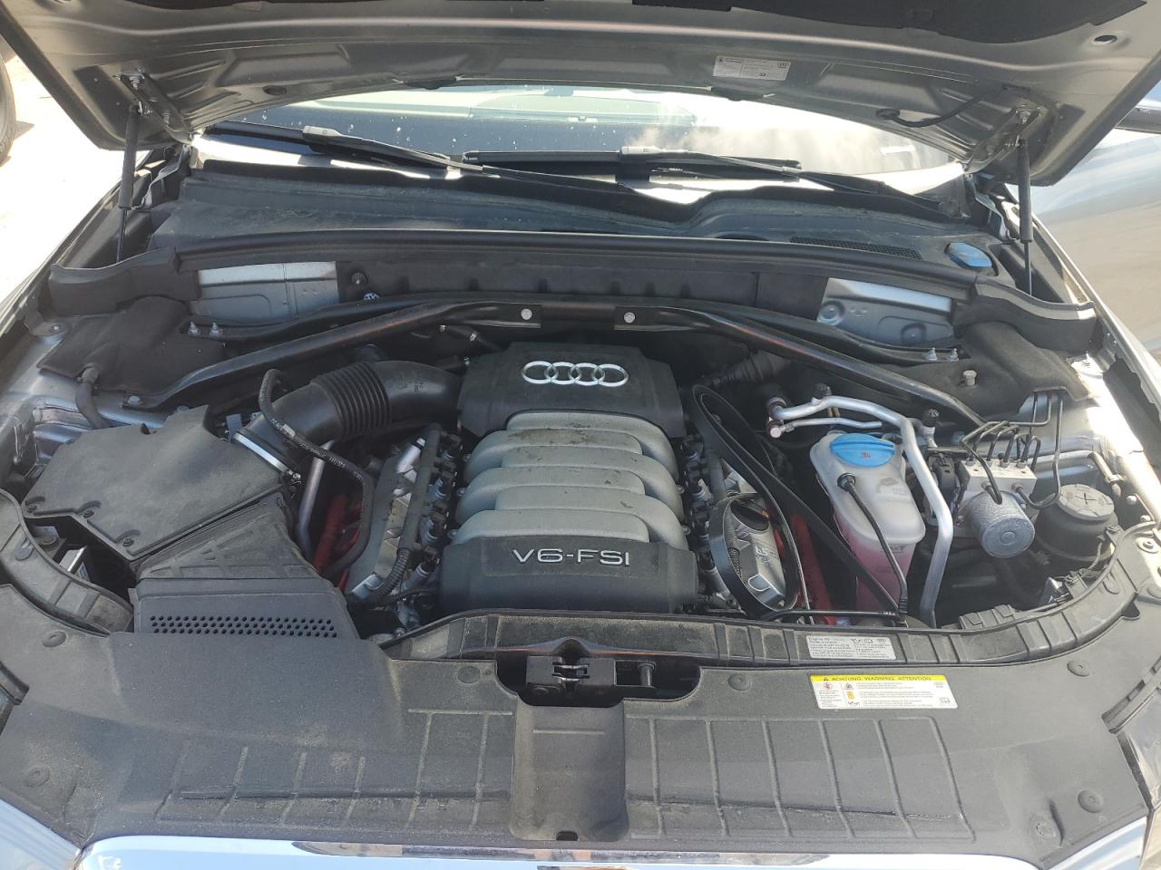 WA1DKAFP2BA019839 2011 Audi Q5 Premium Plus